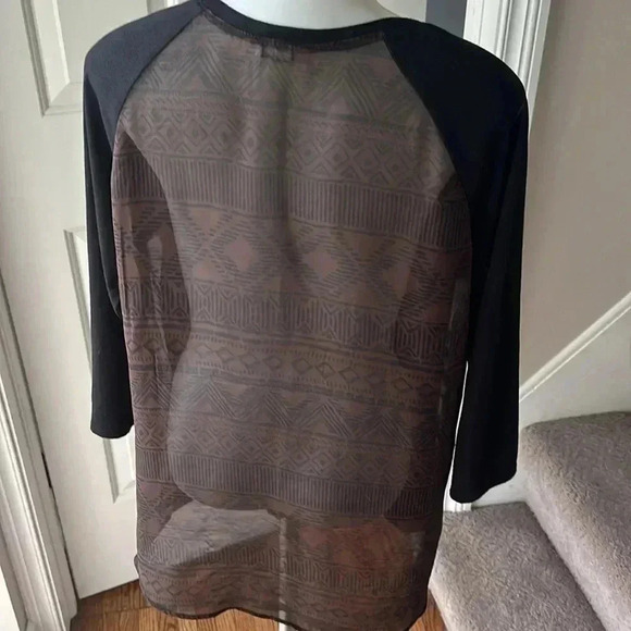 Charming Charlie size Medium Rare black and brown 3/4 sleeve sheer back top - Picture 3 of 4